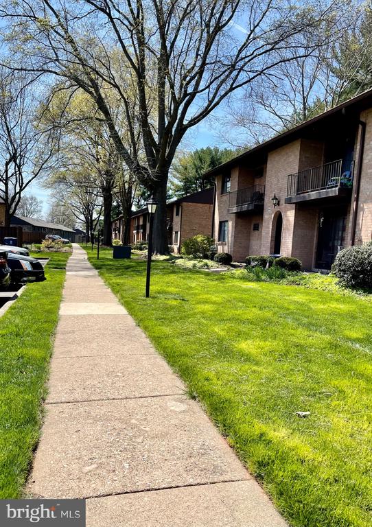 612 N SHADY RETREAT ROAD Unit: 65
