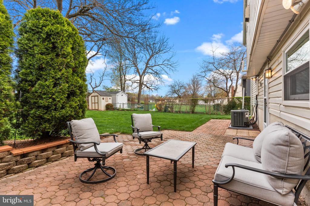 523 BYRON ROAD