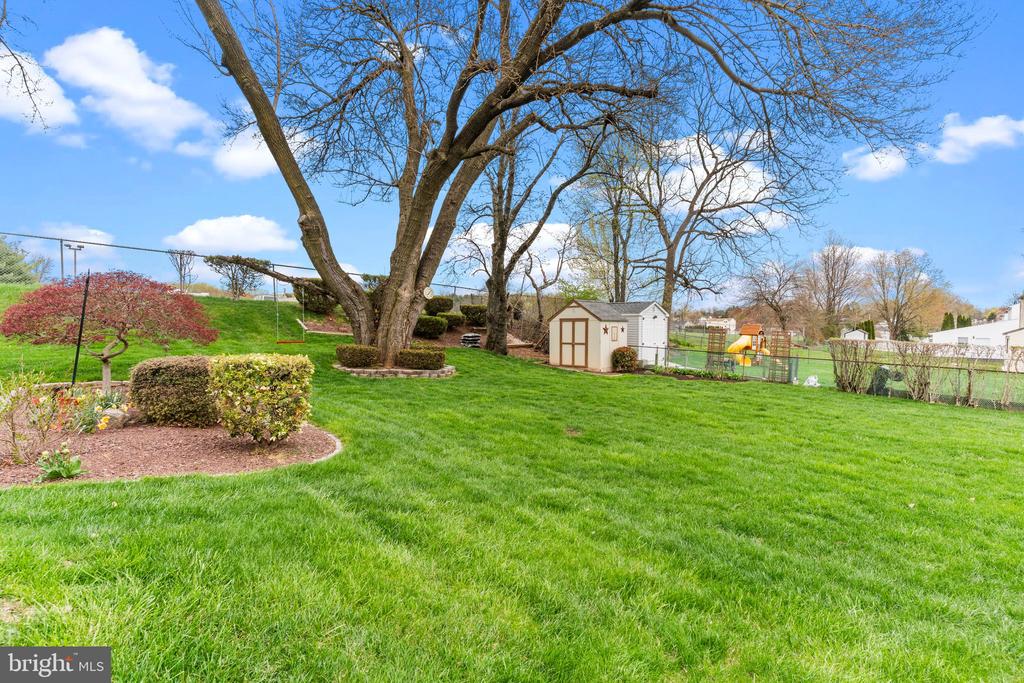 523 BYRON ROAD