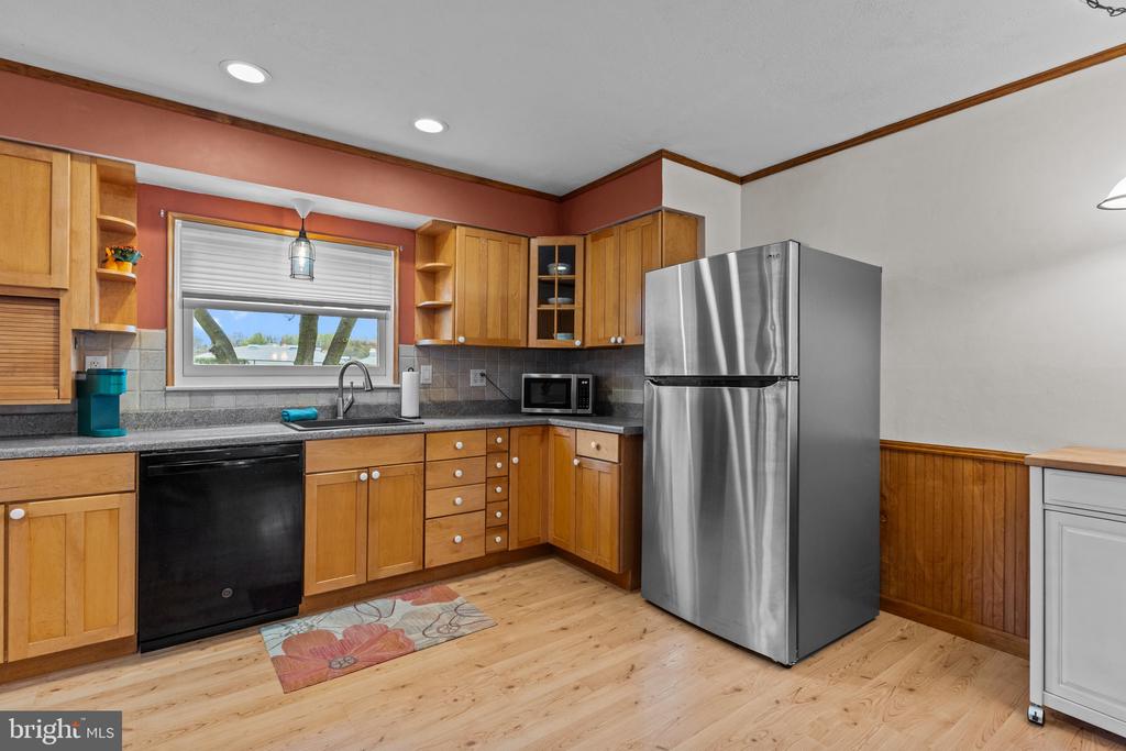 523 BYRON ROAD