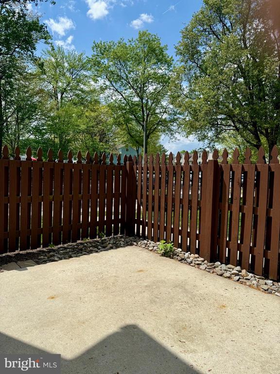 969 PATRICK PLACE