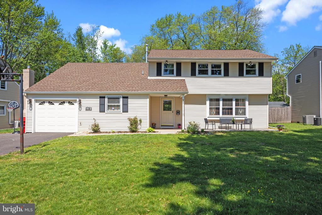 238 CENTENNIAL ROAD
