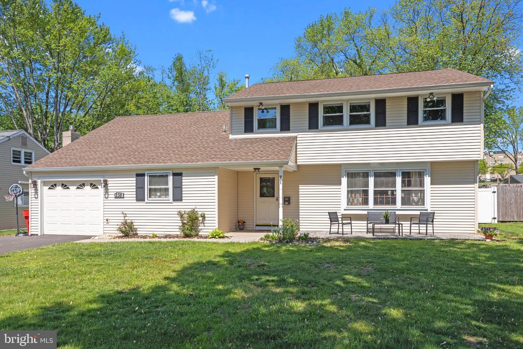 238 CENTENNIAL ROAD