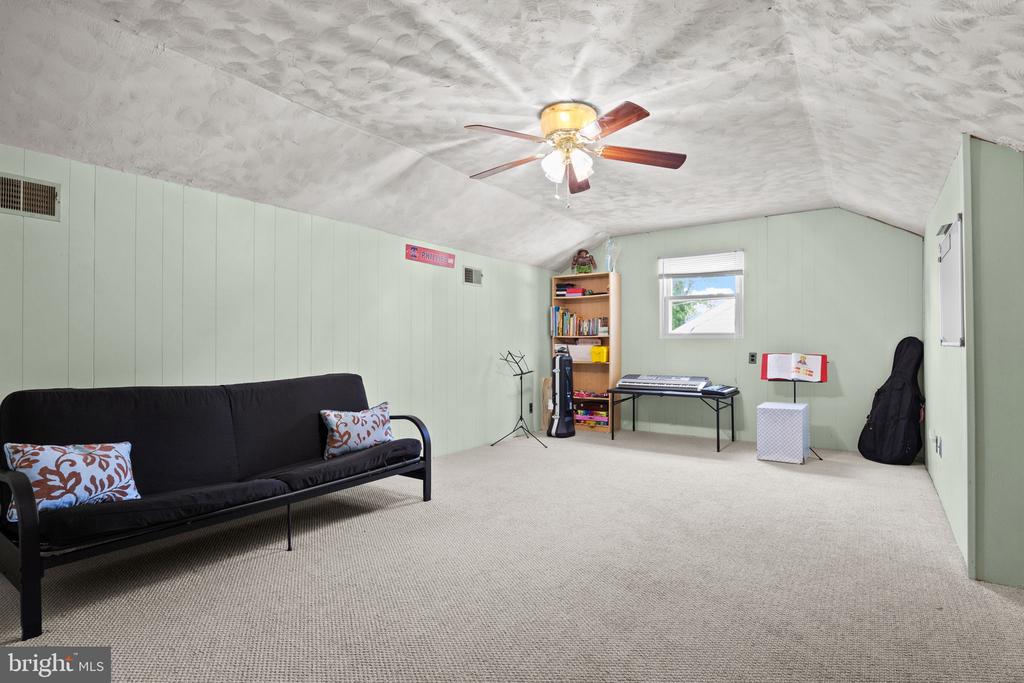 238 CENTENNIAL ROAD