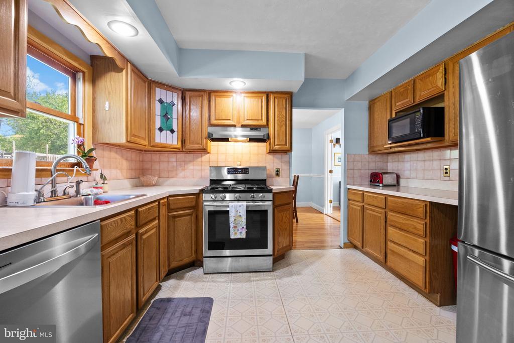238 CENTENNIAL ROAD