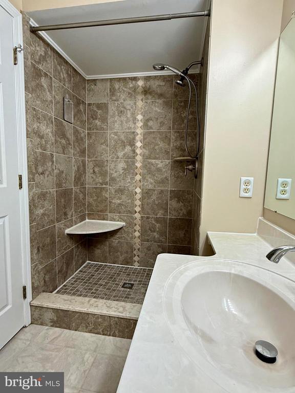 1354 PEACH TREE LANE Unit: 54