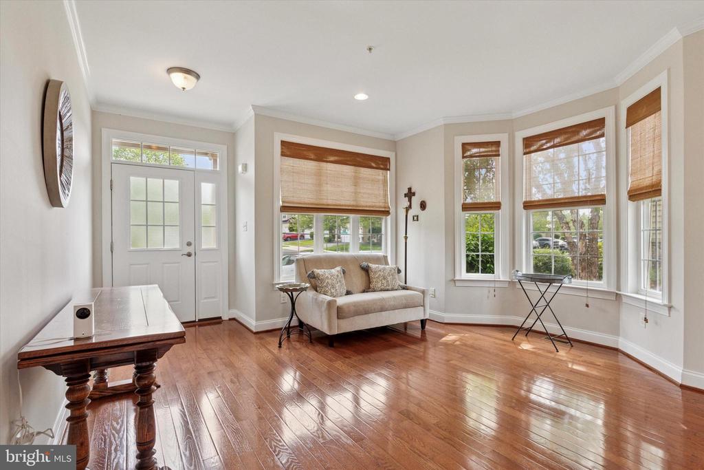 3194 BROOKSIDE DRIVE