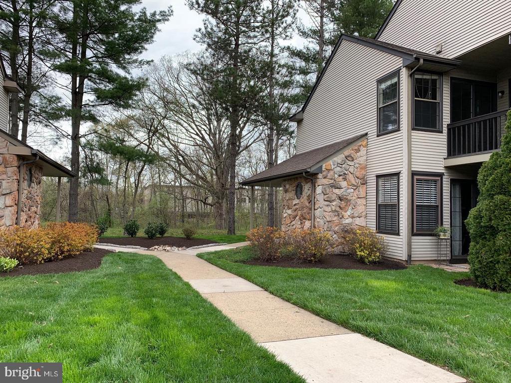 92 BASSWOOD COURT
