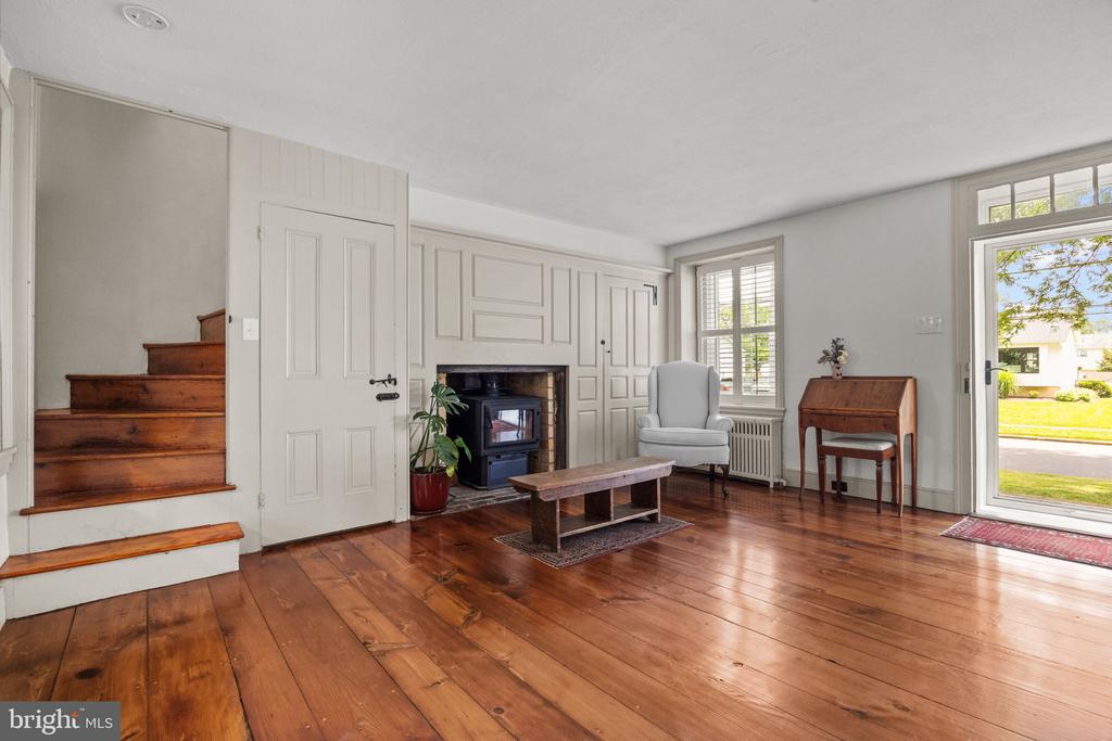 740 NEWTOWN ROAD