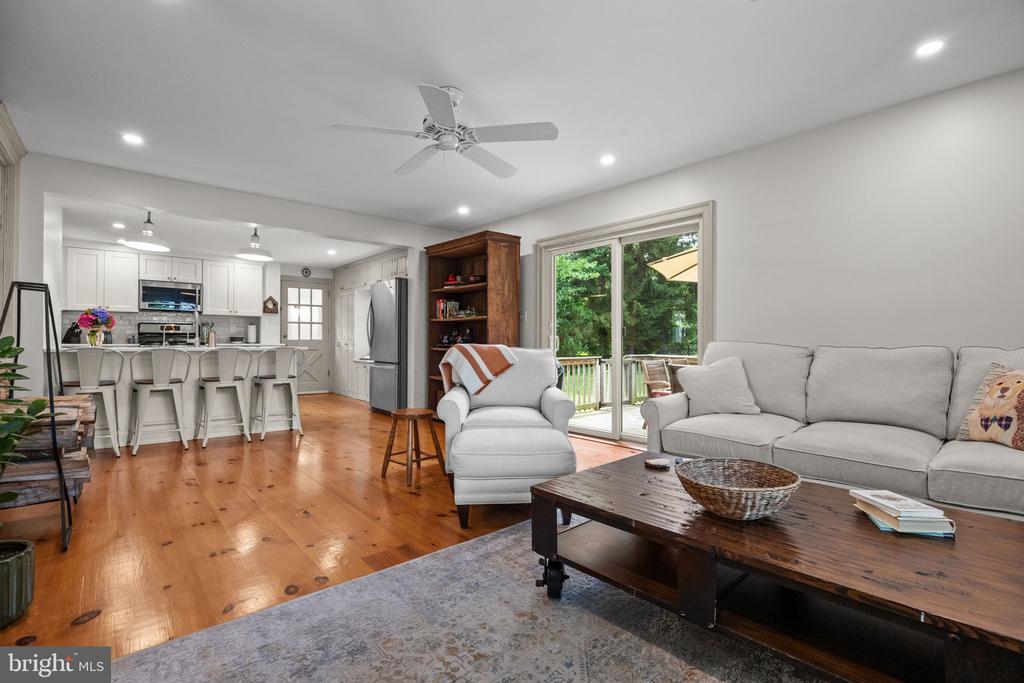 740 NEWTOWN ROAD