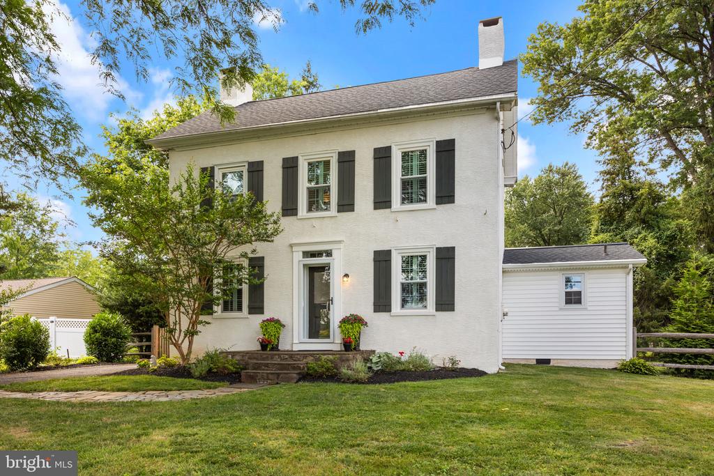740 NEWTOWN ROAD