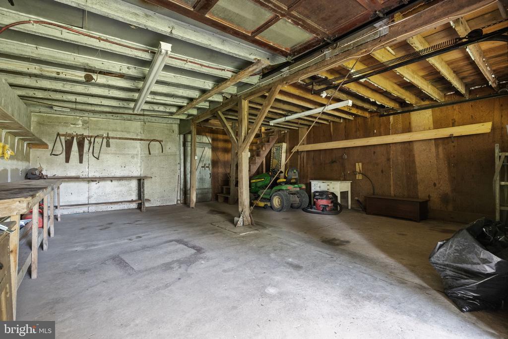 740 NEWTOWN ROAD