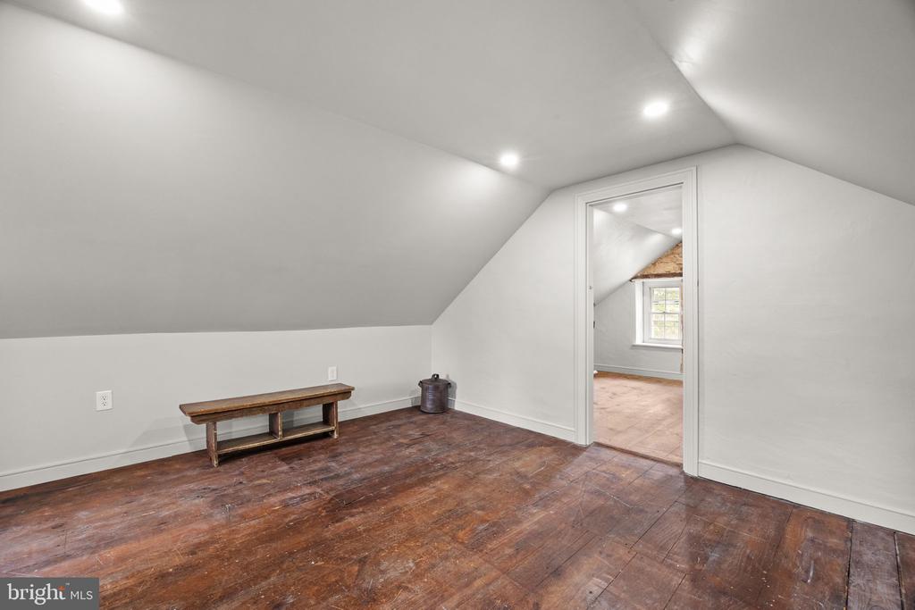 740 NEWTOWN ROAD