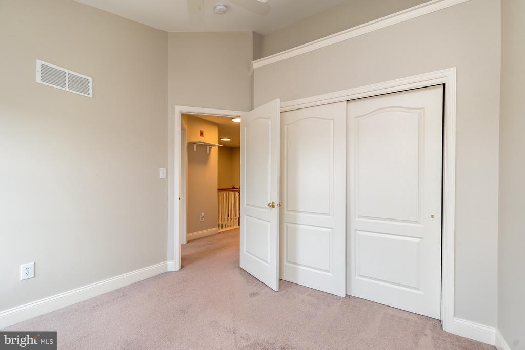 3138 E BRIGHTON STREET Unit: 37