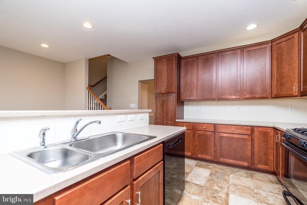 3138 E BRIGHTON STREET Unit: 37