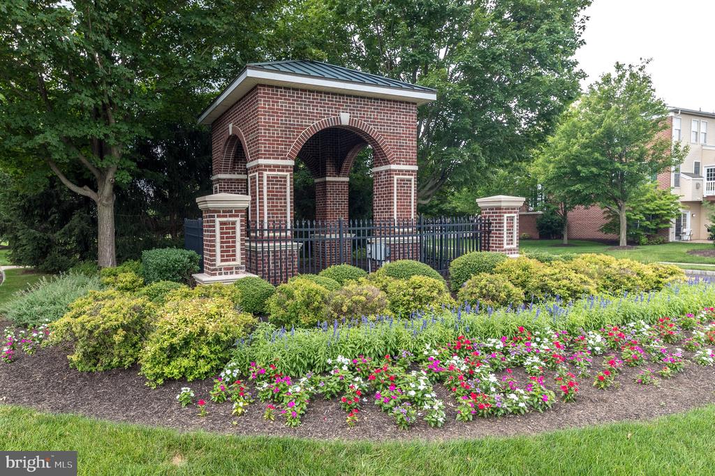 3138 E BRIGHTON STREET Unit: 37
