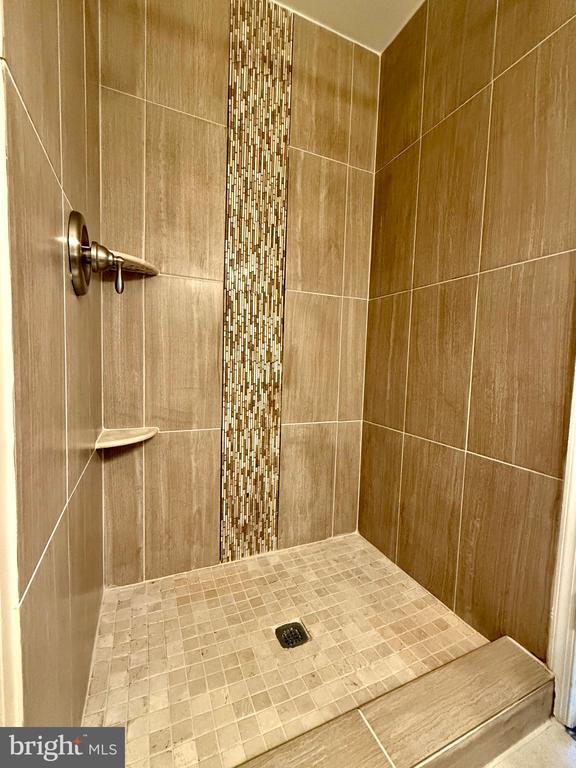 122 BASSWOOD COURT