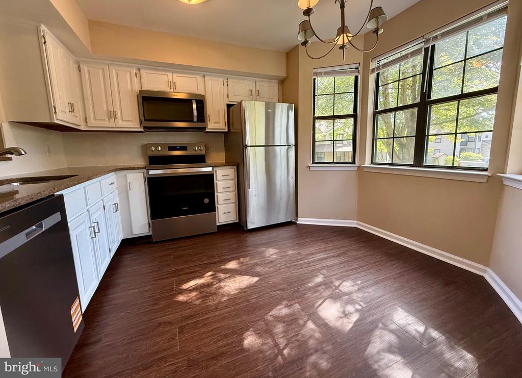 122 BASSWOOD COURT