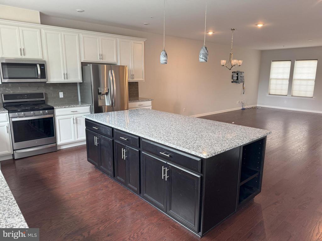 430 TALL OAKS DRIVE