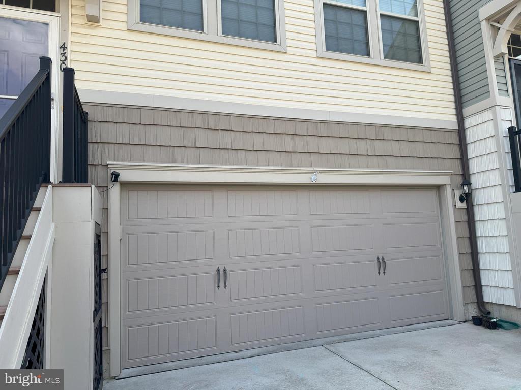 430 TALL OAKS DRIVE