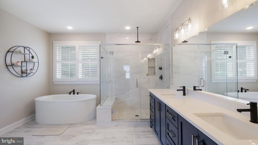 3302 APPLEWOOD COURT
