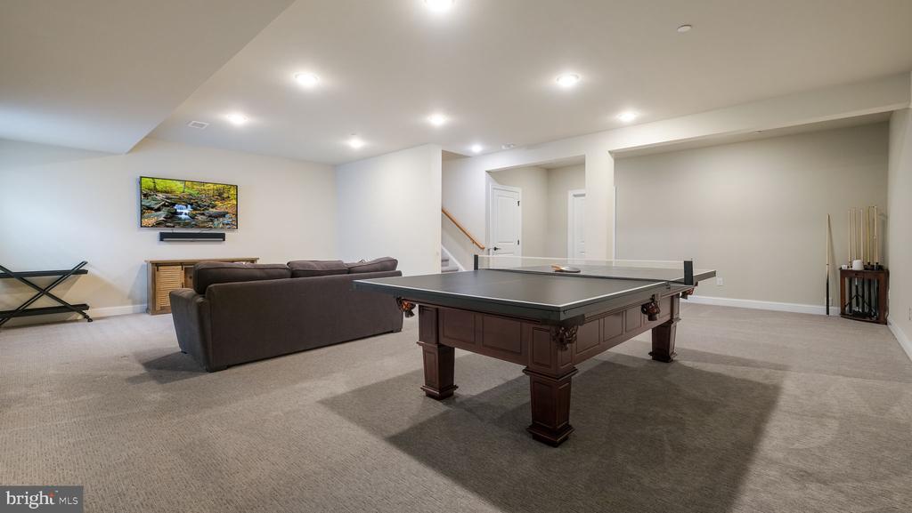 3302 APPLEWOOD COURT