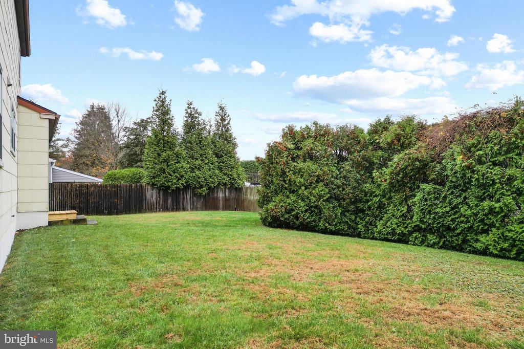1297 TWIN STREAMS DRIVE