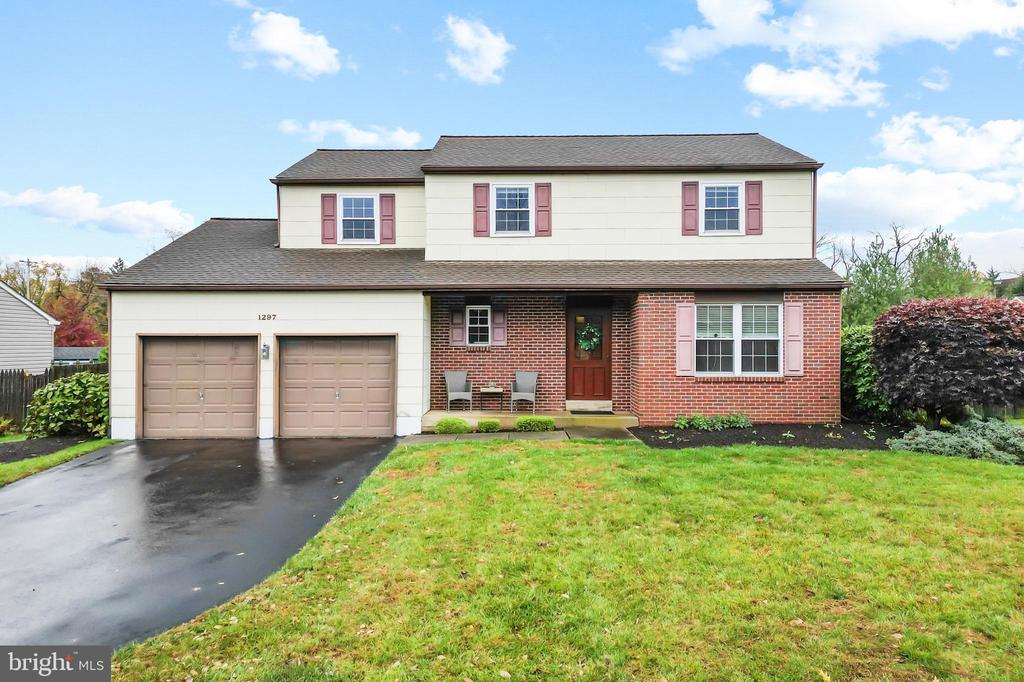1297 TWIN STREAMS DRIVE