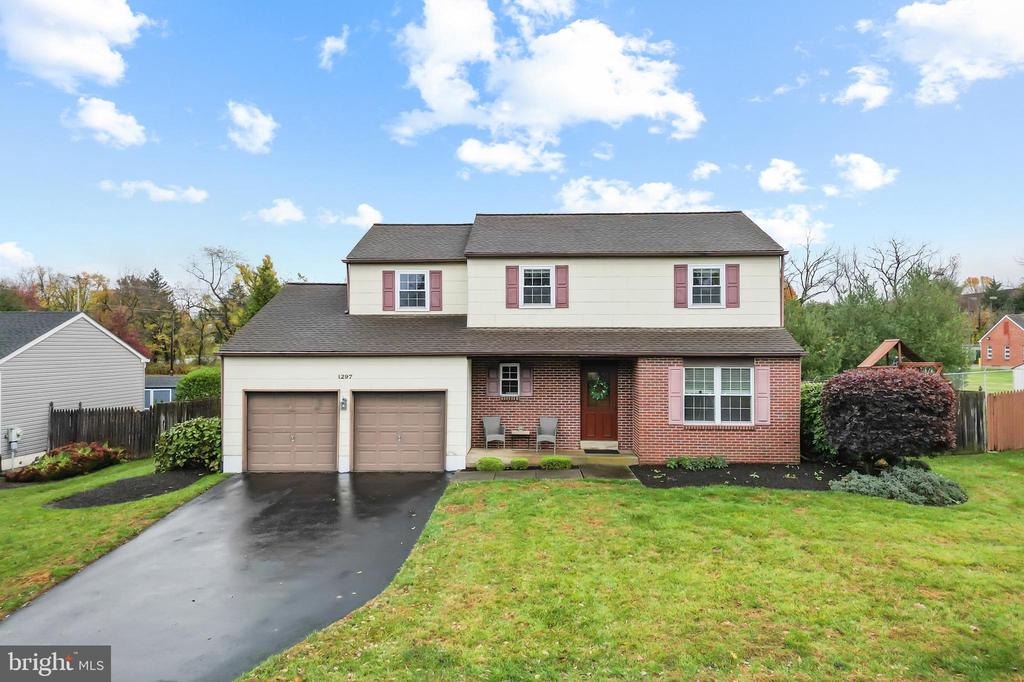 1297 TWIN STREAMS DRIVE