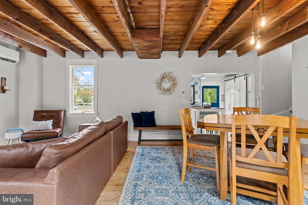 2565 BOGARTS TAVERN ROAD
