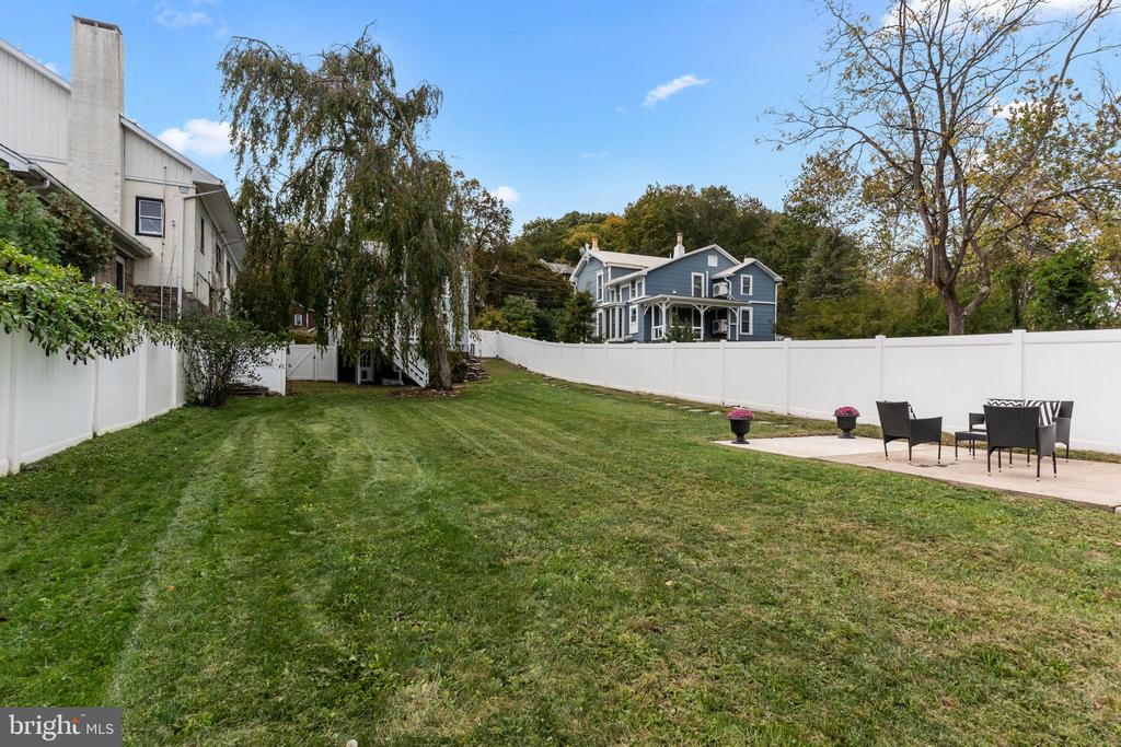 2565 BOGARTS TAVERN ROAD
