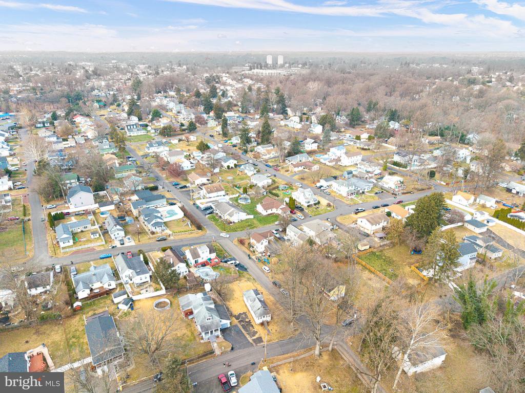 1978 SUMMIT AVENUE