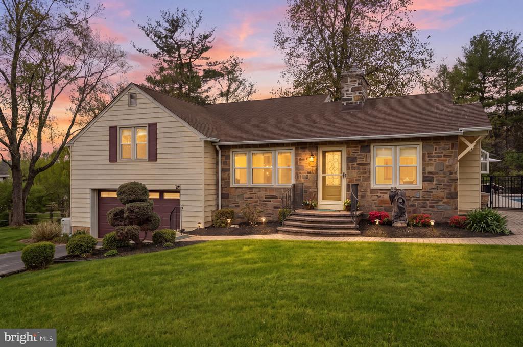15 CLEARVIEW AVENUE
