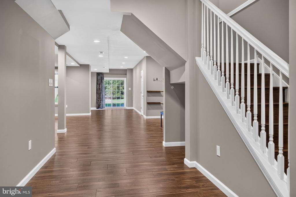 417 OXFORD LANE