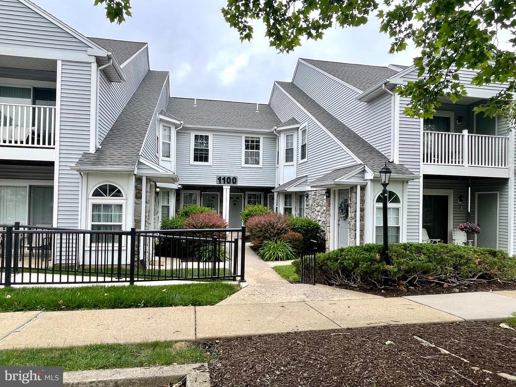 1104 MEWS DRIVE Unit: 1104