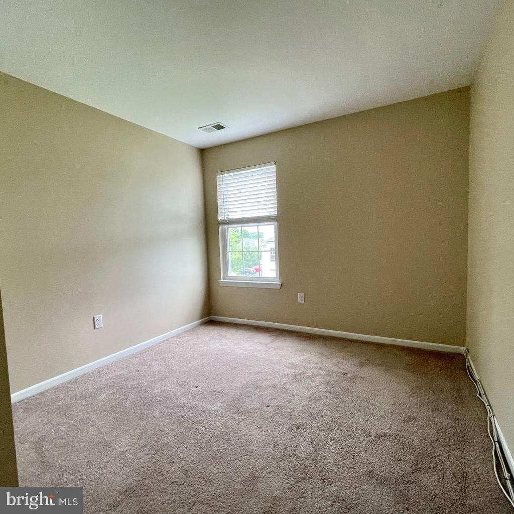 1104 MEWS DRIVE Unit: 1104