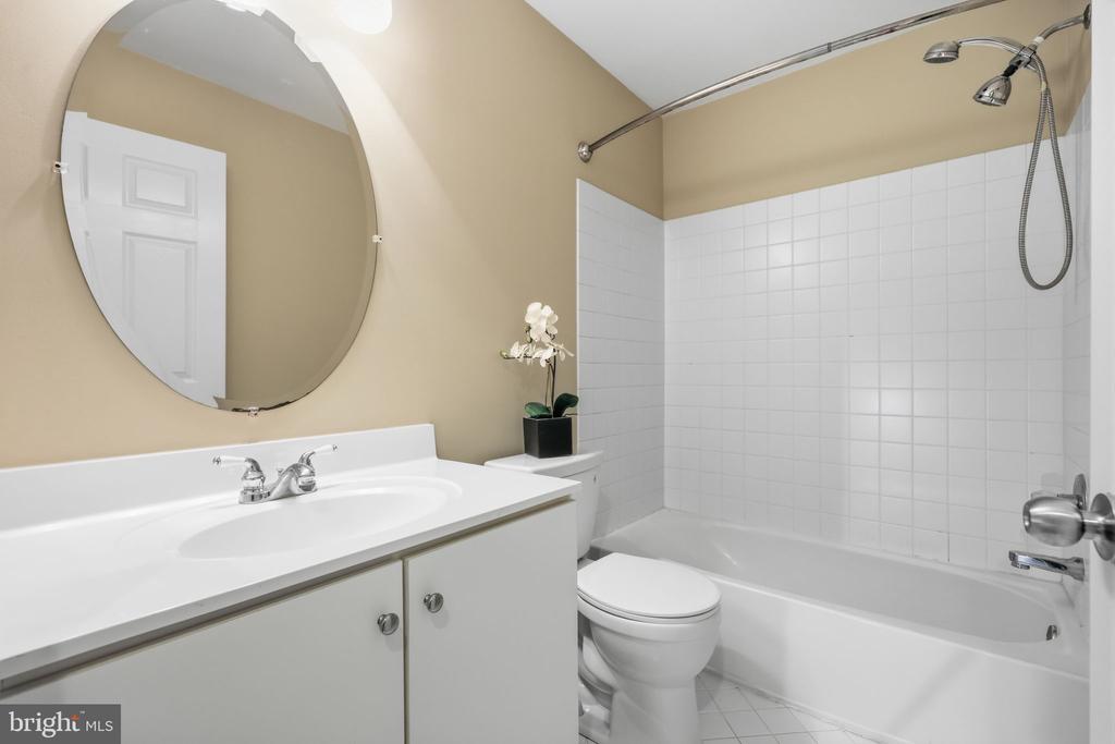 105 EAGLE COURT Unit: 108