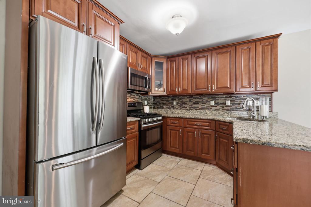 105 EAGLE COURT Unit: 108