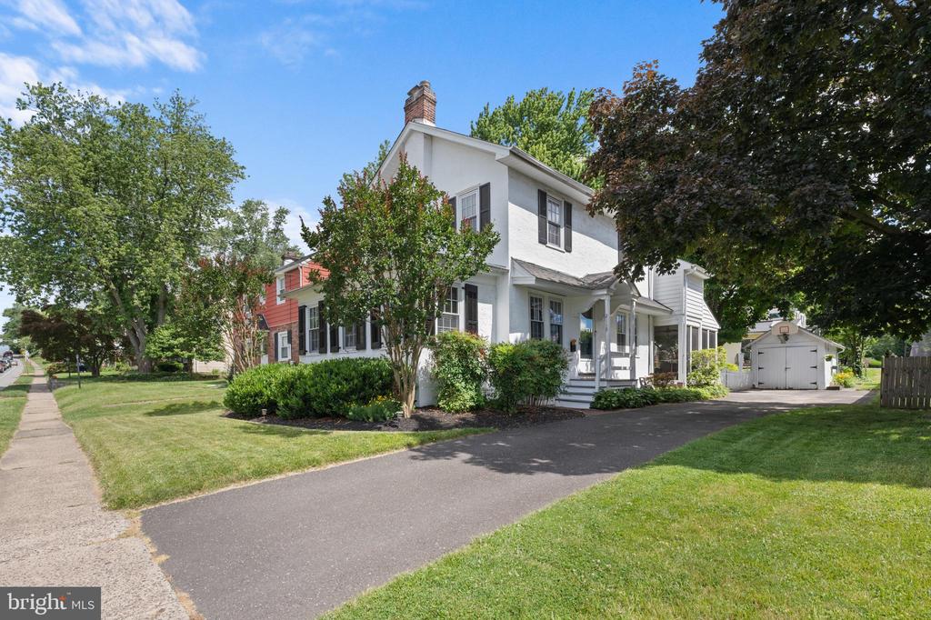 2119 SUSQUEHANNA ROAD