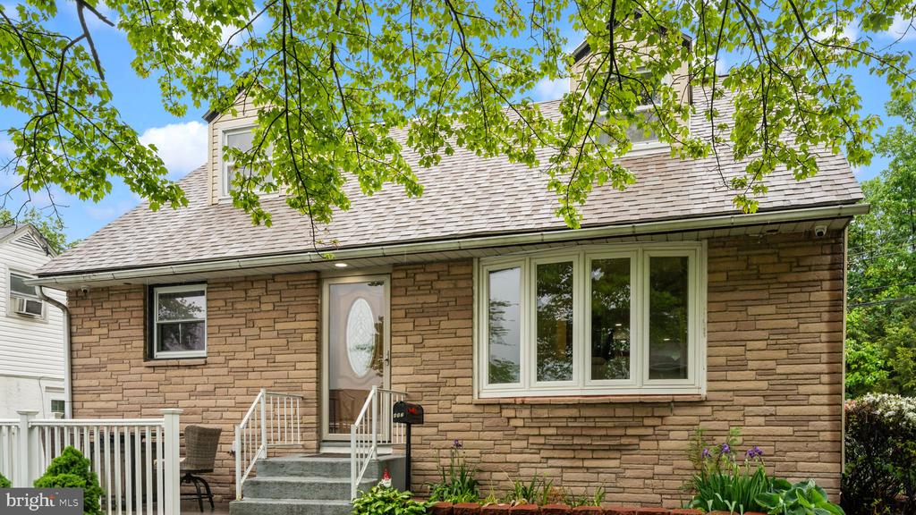 487 CLEARVIEW STREET