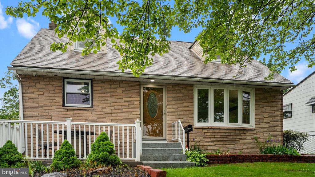 487 CLEARVIEW STREET