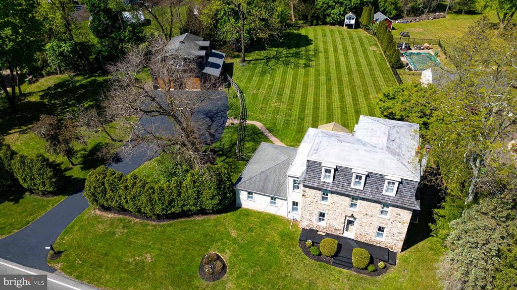 1145 LIMEKILN PIKE
