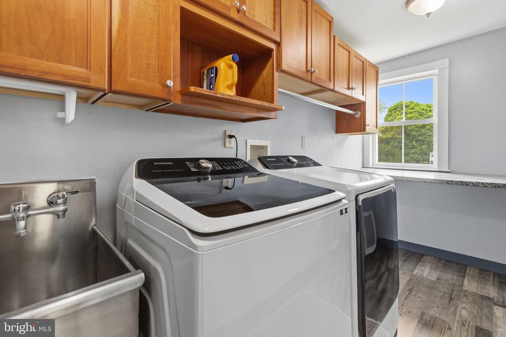 1145 LIMEKILN PIKE