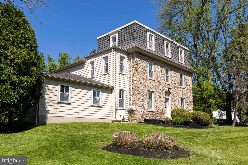 1145 LIMEKILN PIKE