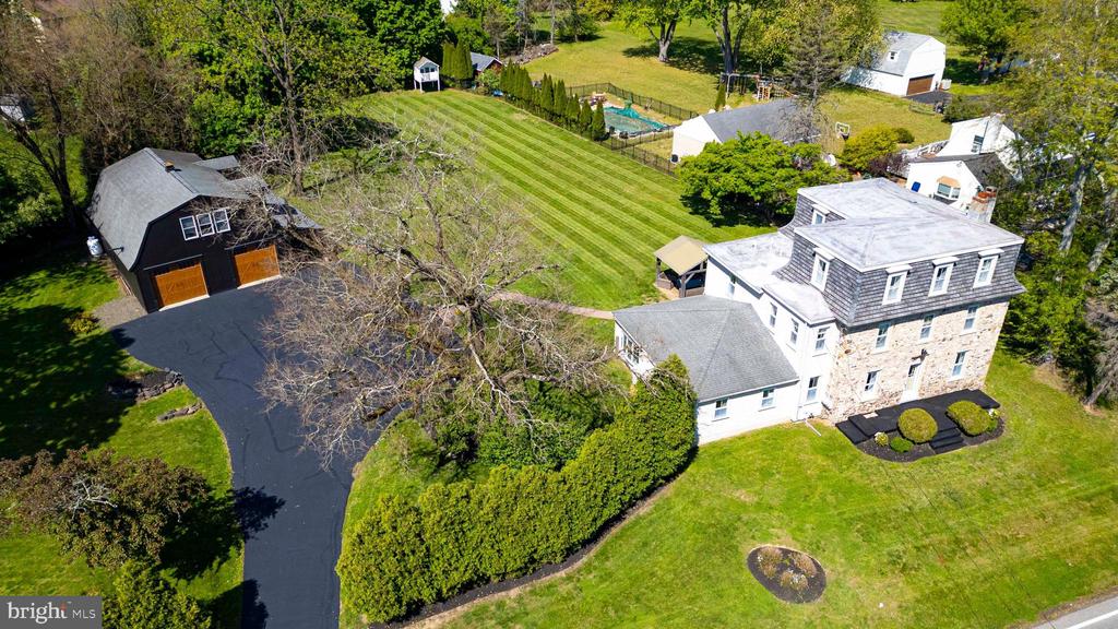 1145 LIMEKILN PIKE