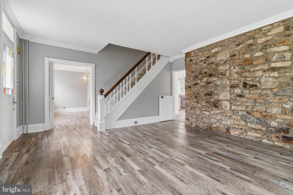1145 LIMEKILN PIKE