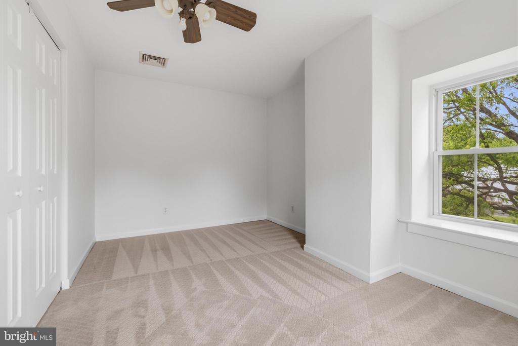 1145 LIMEKILN PIKE