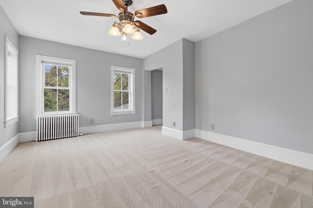 1145 LIMEKILN PIKE