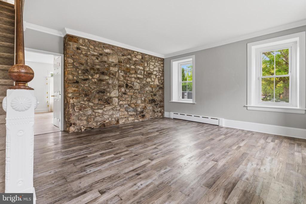 1145 LIMEKILN PIKE