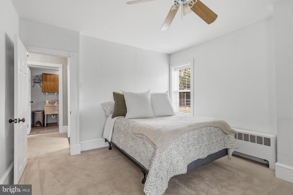 1145 LIMEKILN PIKE